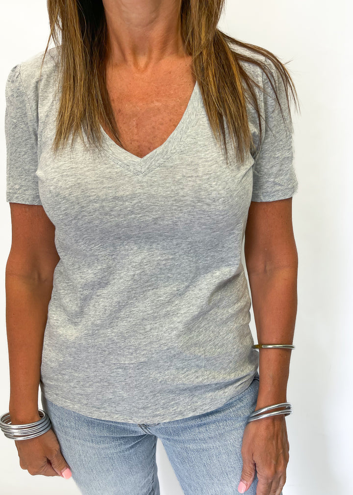 Bobi V-Neck Raglan Seam S/S Tee - Heather Grey