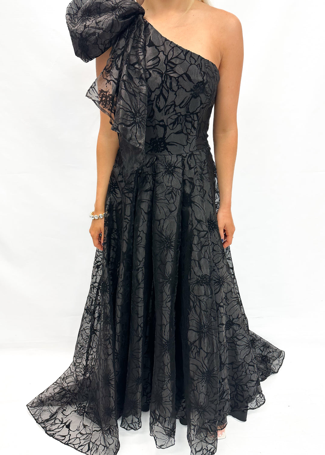 Black Halo Mirabella Gown - Blooming Veils